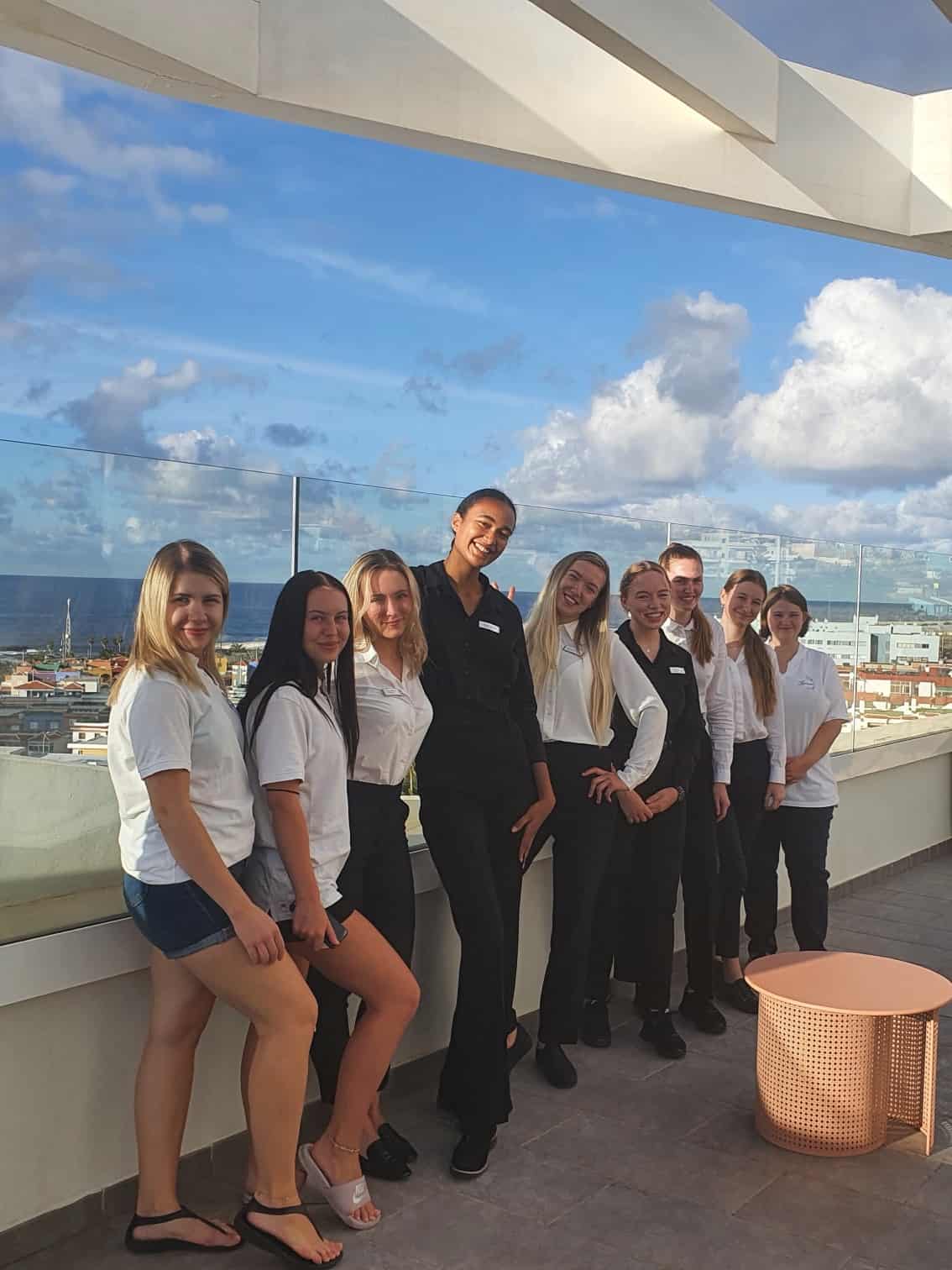 Foto de grupo de prácticas en hoteles Foto de grupo de prácticas en hoteles