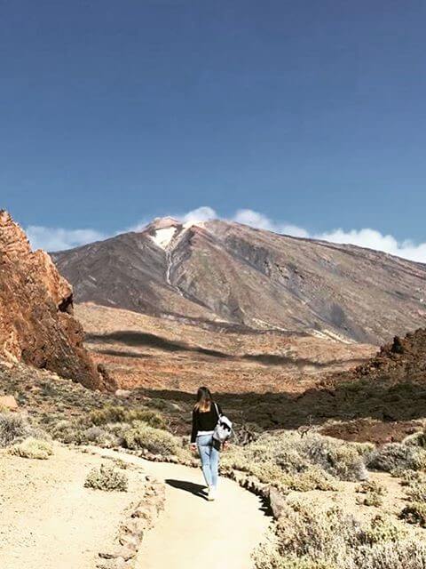 Praktikantin im Teide Nationalpark Praktikantin im Teide Nationalpark